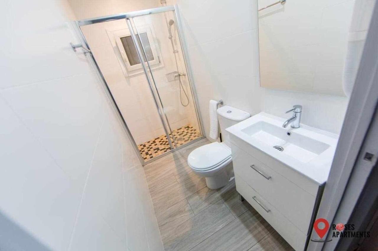 Roses Apartments 2 - Vista Mar Lateral 1Habitacion Zewnętrze zdjęcie